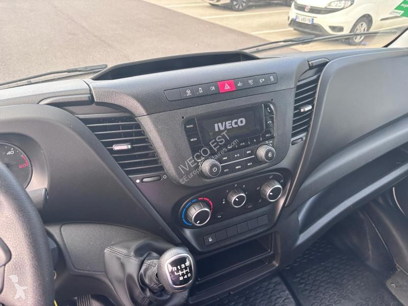 Véhicule utilitaire Iveco CCb 35C16 - 3.0L -...