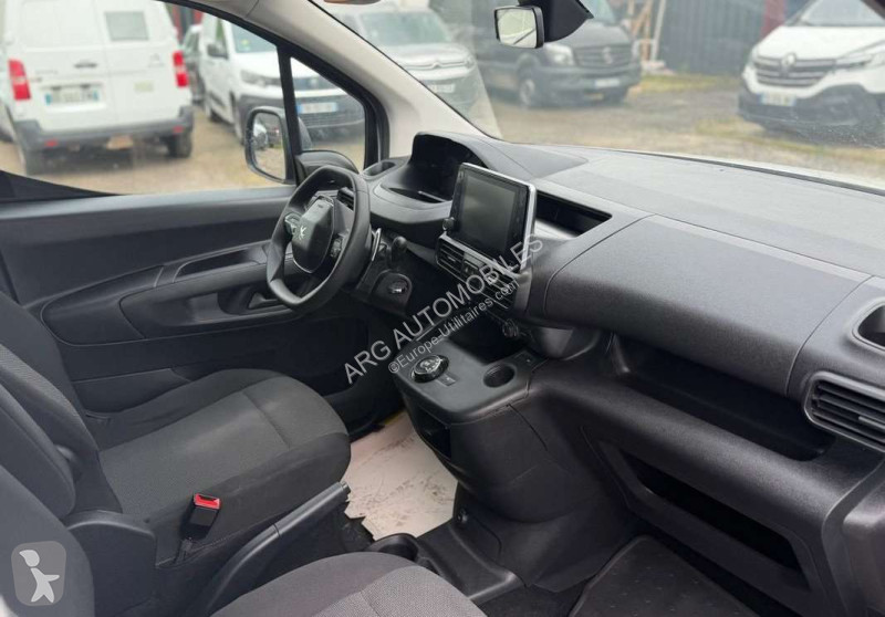 Véhicule utilitaire Peugeot