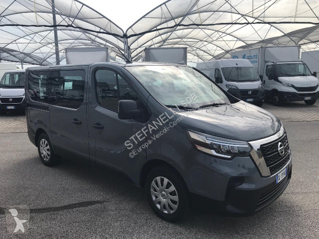 Veicolo commerciale Nissan Primastar bus 2.0...