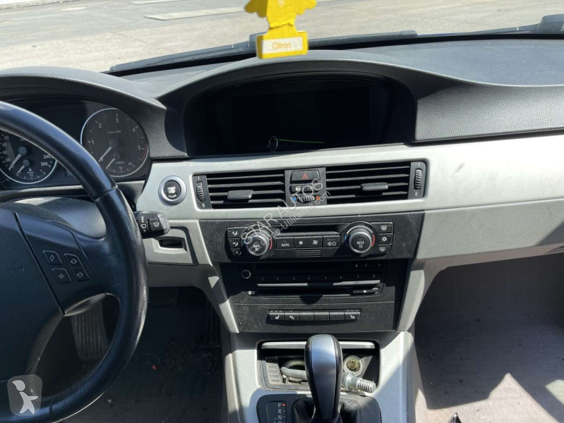 عربة نفعية BMW