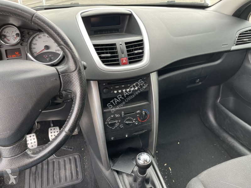 Véhicule utilitaire Peugeot