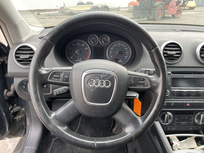 عربة نفعية Audi