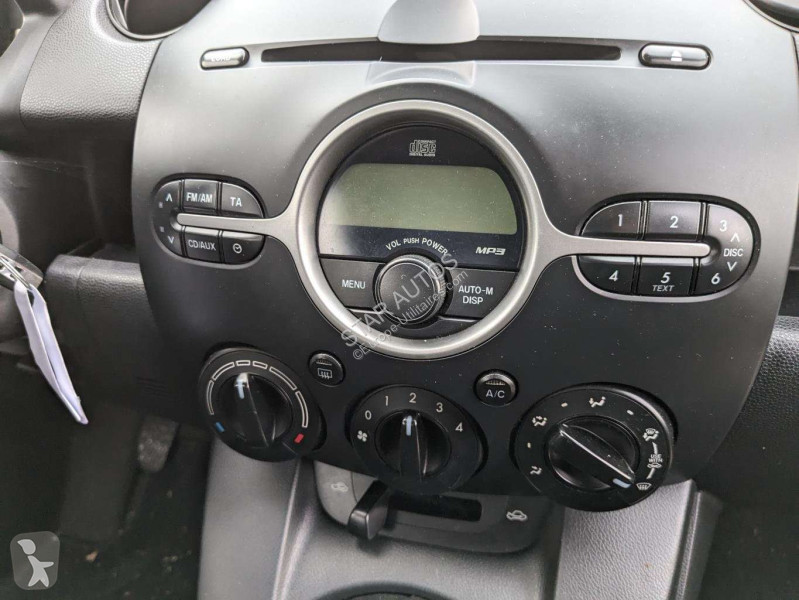 Samochód dostawczy Mazda