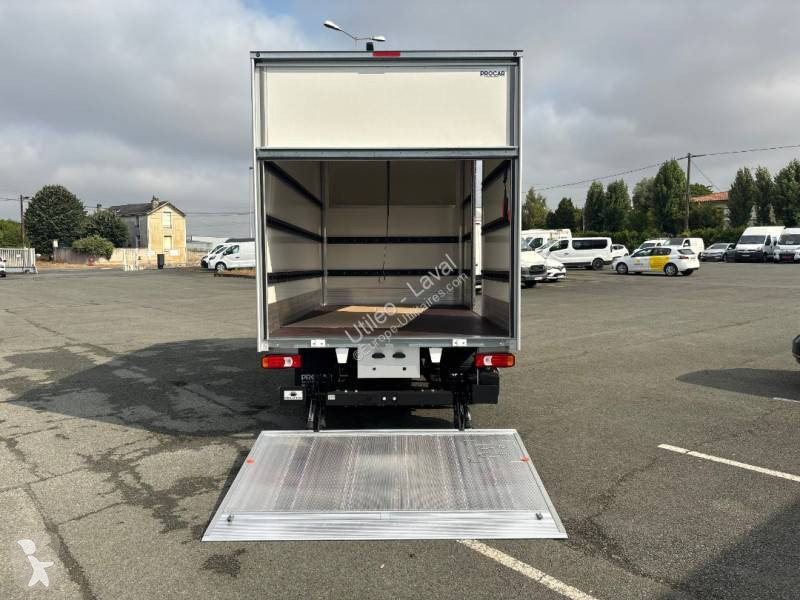 Furgoneta Iveco