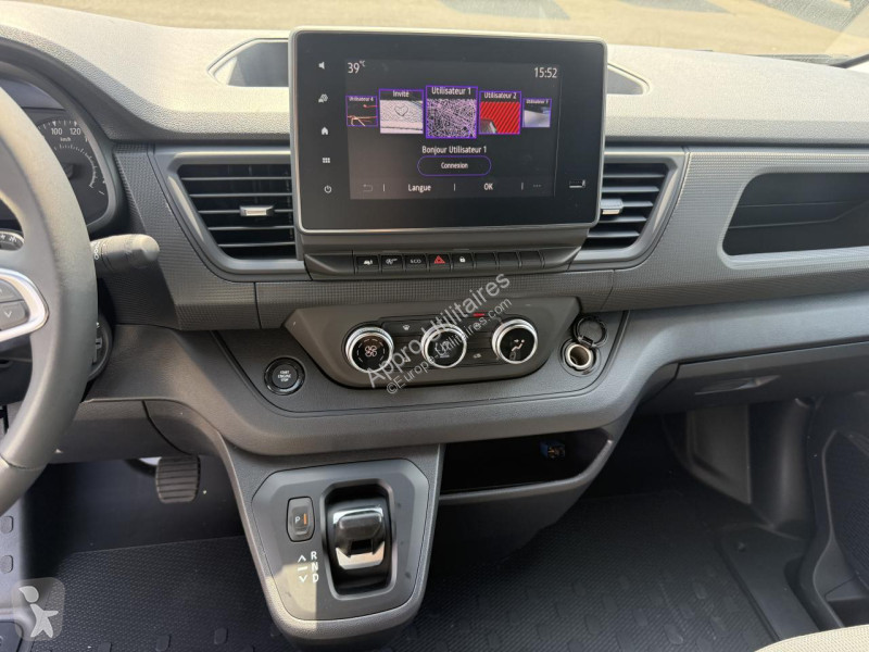 Véhicule utilitaire Renault TRAFIC 3T0 L1H1...