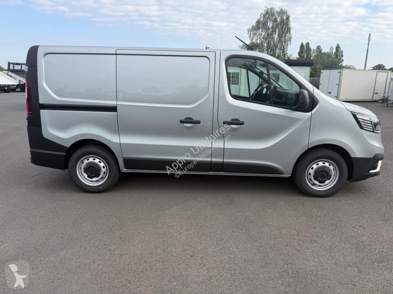 Véhicule utilitaire Renault TRAFIC 3T0 L1H1...