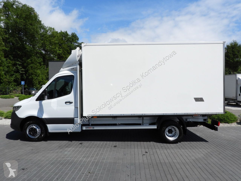 Коммерческий автомобиль Mercedes 25OXER