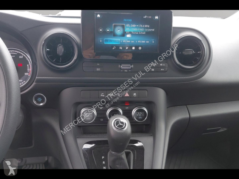 عربة نفعية Mercedes e Long Pro