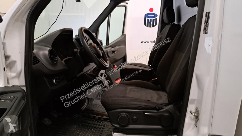 Samochód dostawczy Mercedes Sprinter 314 - MORE...