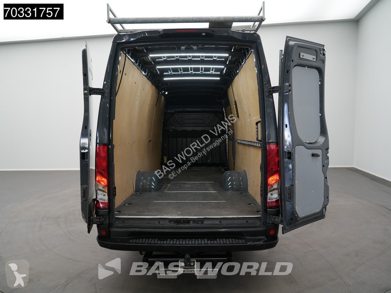 Лекотоварен автомобил Iveco 35C18 3.0L Automaat...