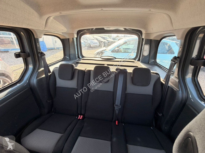عربة نفعية Renault RENAULT II 1.5 BlueDCi 95...