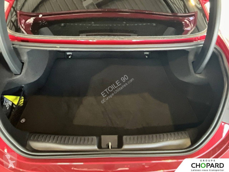 عربة نفعية Mercedes CLA 180 8F-eDCT