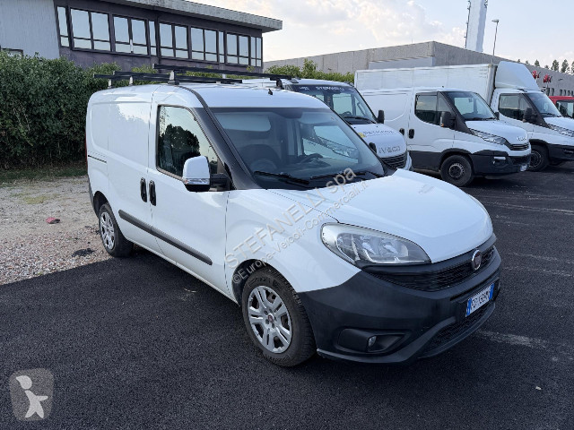 عربة نفعية Fiat Doblo Cargo 1.3 mjt 16v SX 95cv...
