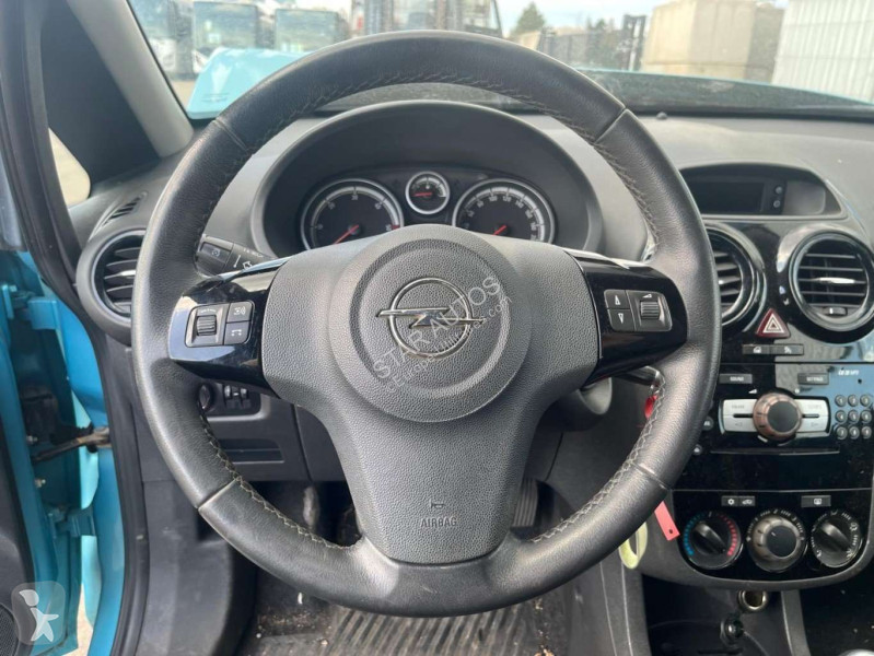 عربة نفعية Opel