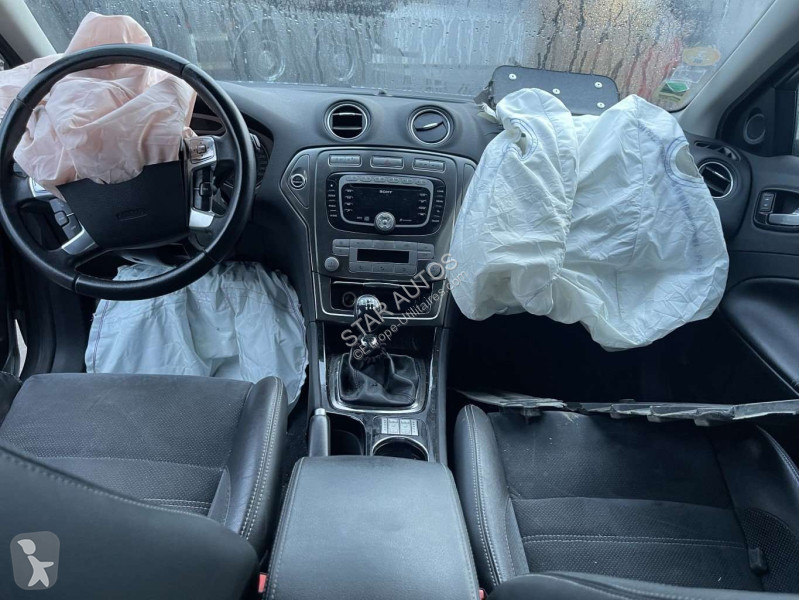 عربة نفعية Ford