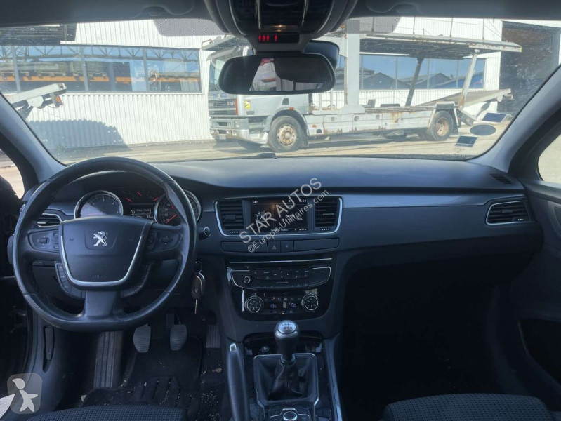 Véhicule utilitaire Peugeot