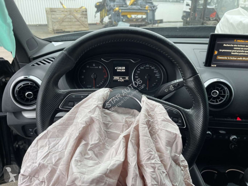 عربة نفعية Audi