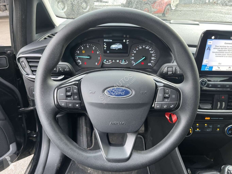 Véhicule utilitaire Ford