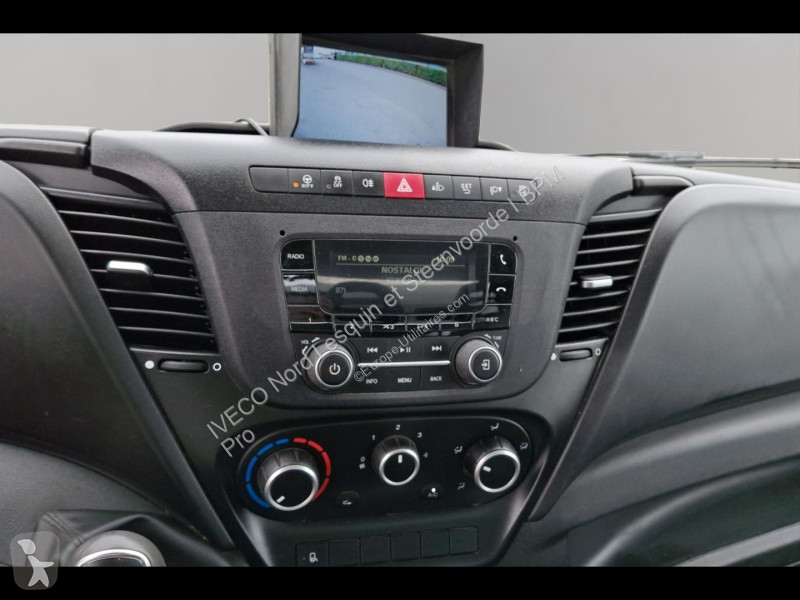 Véhicule utilitaire Iveco CCb 35C16H...