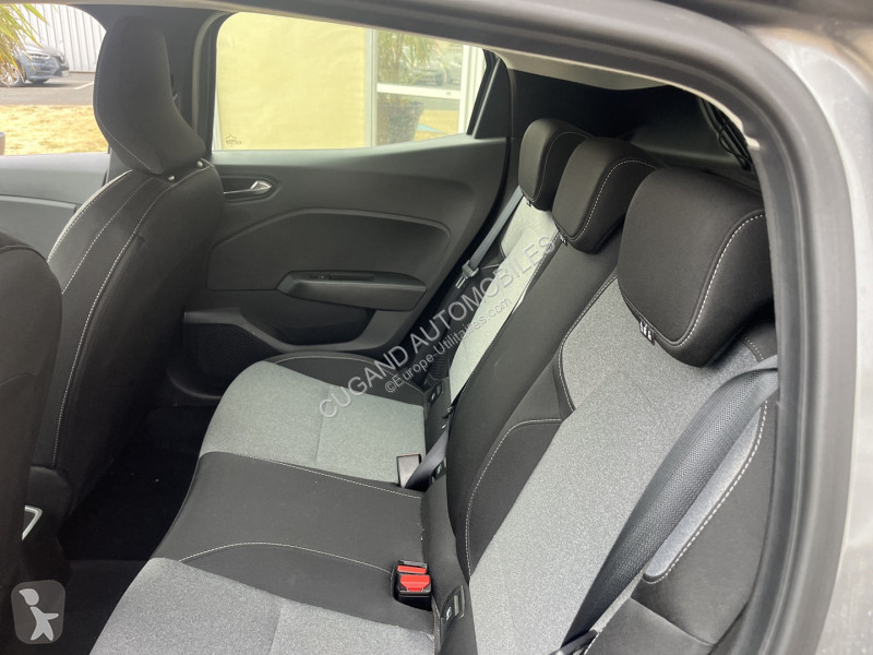 Véhicule utilitaire Renault CLIO V 1.6 E-TECH...