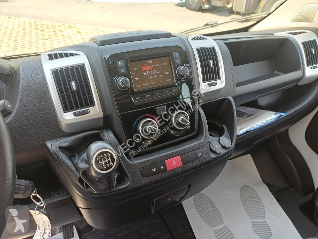 Samochód dostawczy Fiat DUCATO 6+1