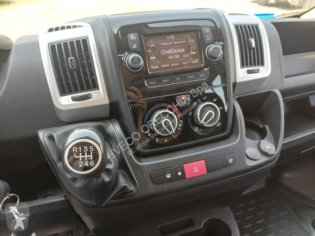 Samochód dostawczy Fiat DUCATO 6+1