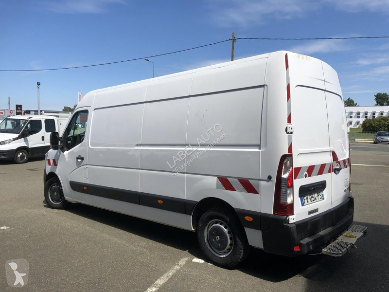 Véhicule utilitaire Renault 2.3
