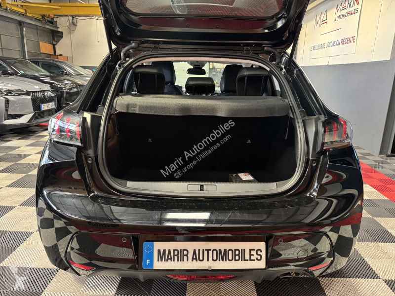 Samochód dostawczy Peugeot 208