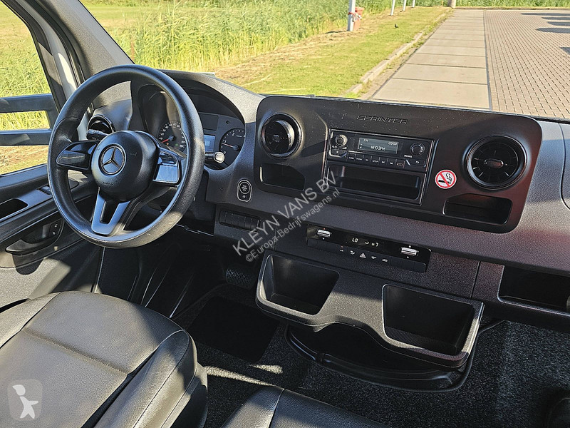 Véhicule utilitaire Mercedes 317 Bakwagen...