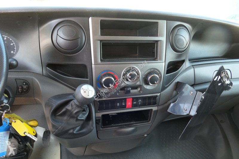 Furgoneta Iveco Daily 35 S11 C30C AUTOMATIK...