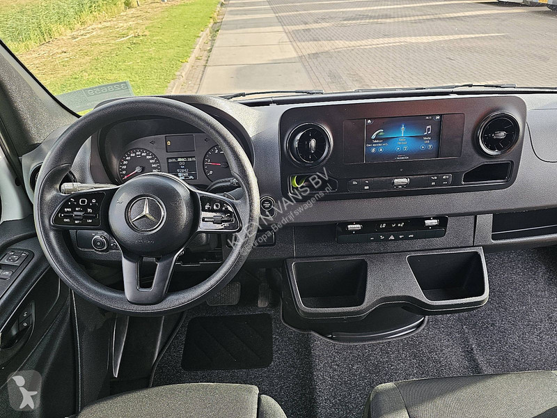 عربة نفعية Mercedes 515 Bakwagen Laadklep!