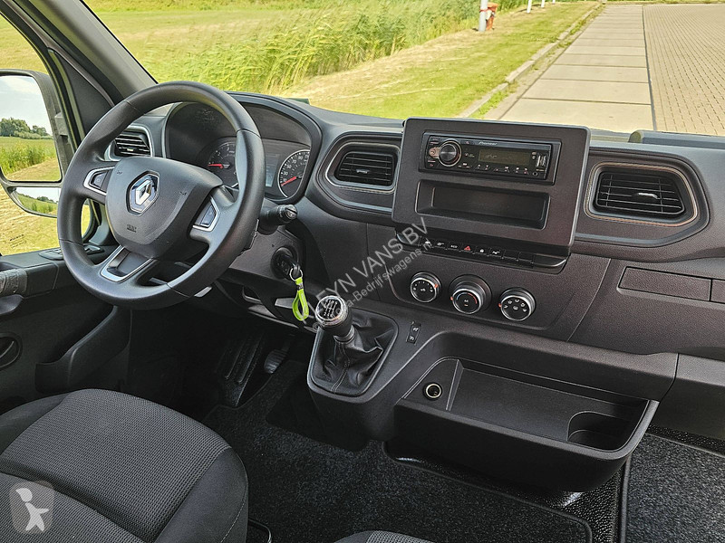 عربة نفعية Renault 2.3 DCI 150 L3H2