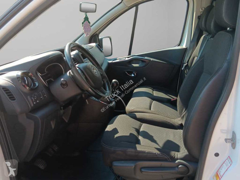 Véhicule utilitaire Opel II 29 E6 2016 - 29...