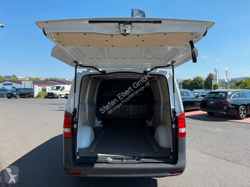 Furgoneta Mercedes Vito  9G Klima Kamera SHZ
