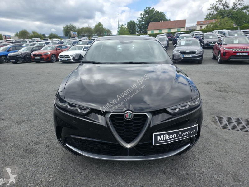 Véhicule utilitaire Alfa-Roméo TONALE 1.5 mHEV...