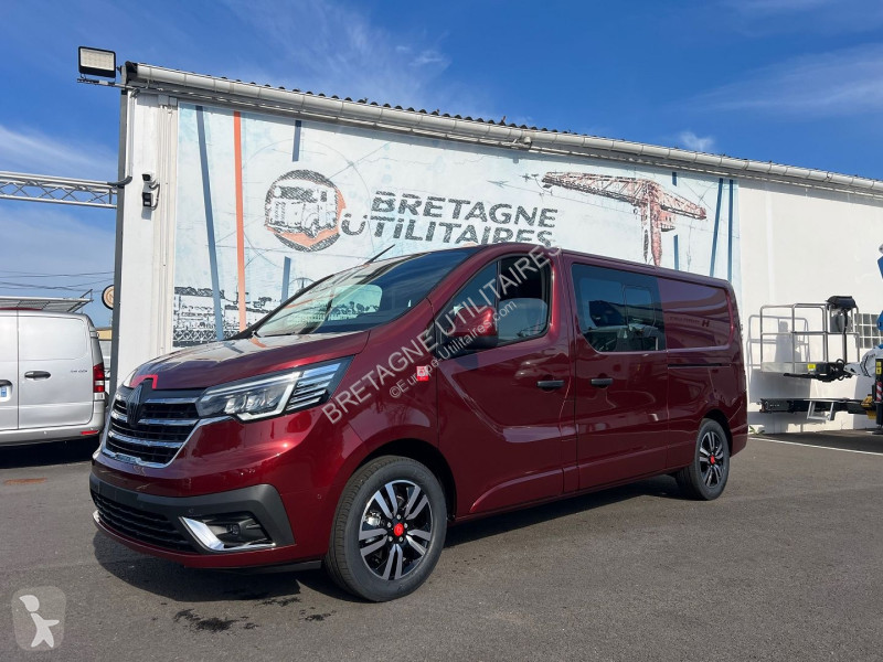 Furgoneta Renault TRAFIC III FG NEUF: CARMIN 5...