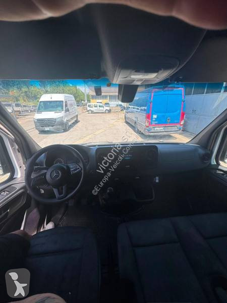 عربة نفعية Mercedes