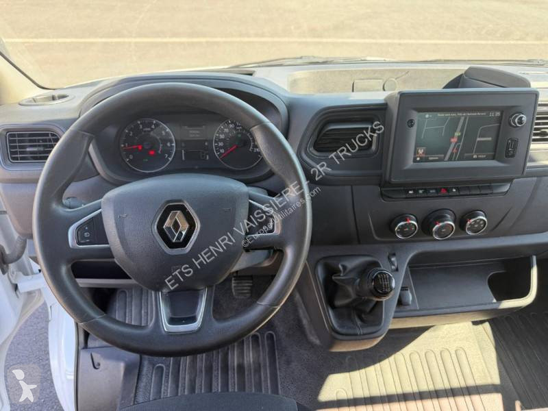 عربة نفعية Renault