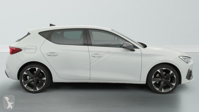 Véhicule utilitaire Cupra  LEON