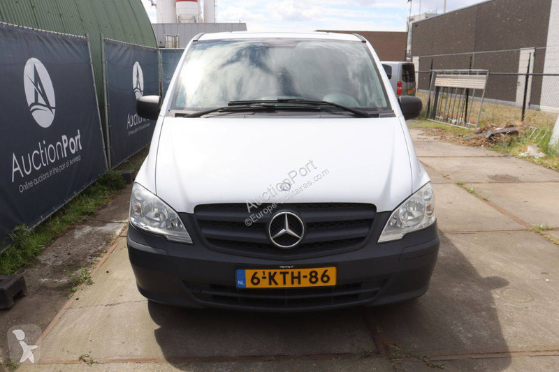 Furgoneta Mercedes