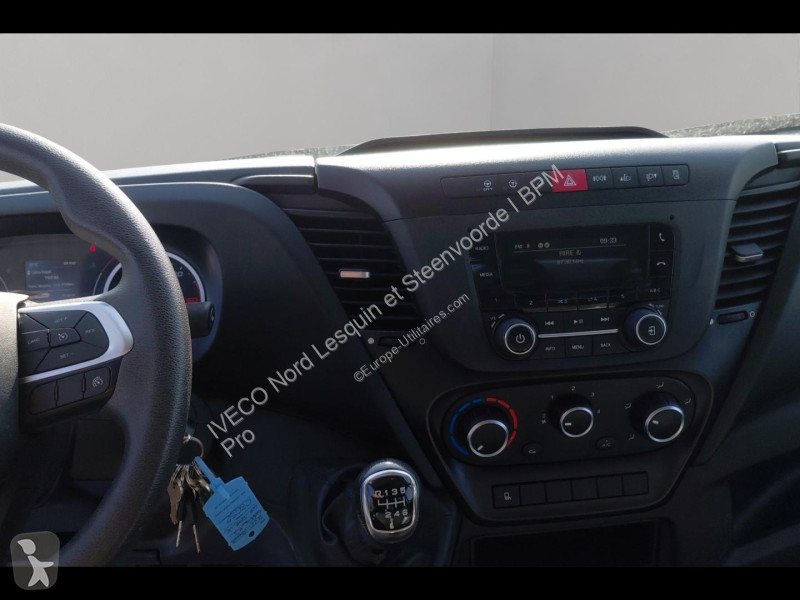 Véhicule utilitaire Iveco CCb 35C16H3.0...