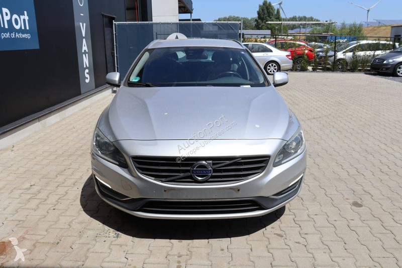 Samochód dostawczy Volvo D3 R-Design