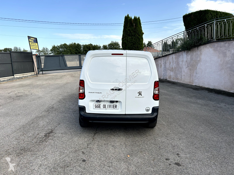 Furgoneta Peugeot Standard 1000KG Bluehdi 100...