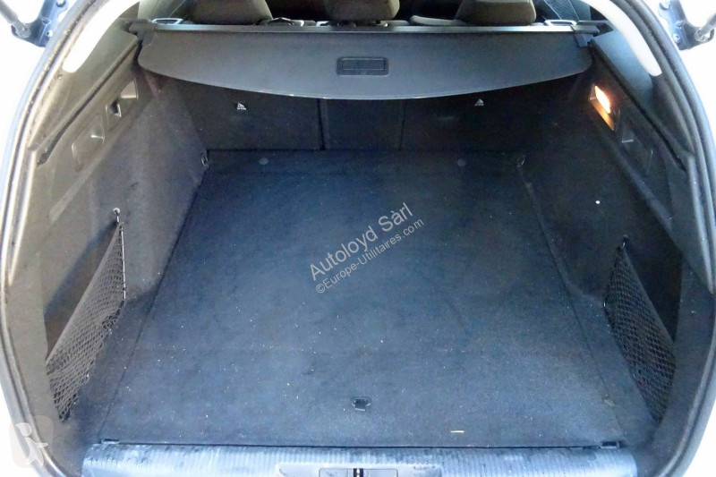 عربة نفعية Peugeot BREAK 1,5 HDI 131