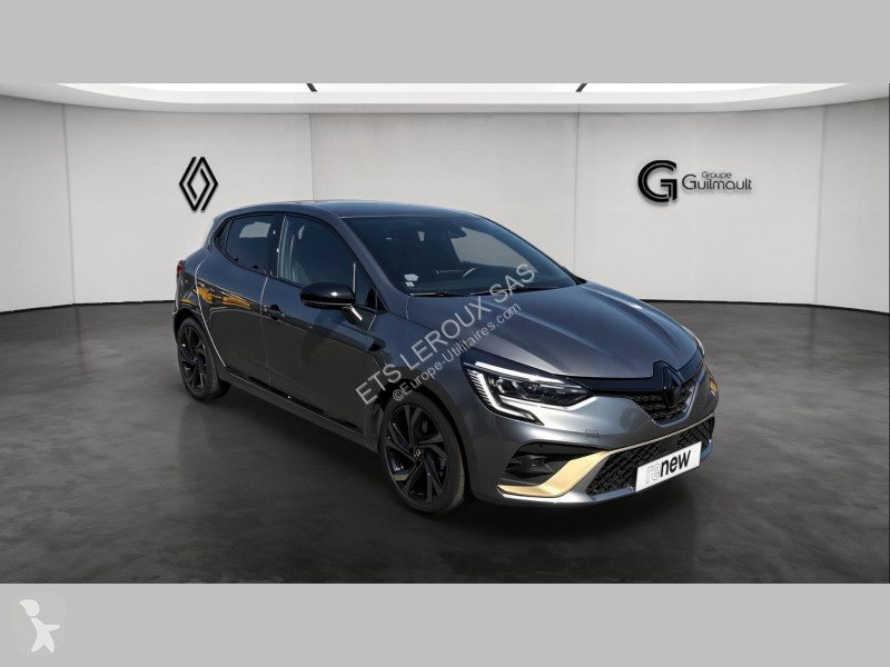 عربة نفعية Renault CLIO V