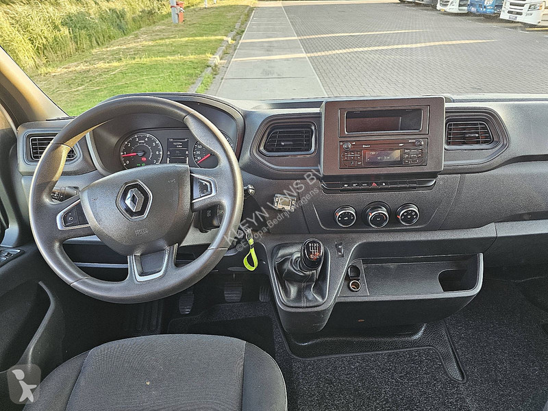 Samochód dostawczy Renault 2.3 DUb.CAB...