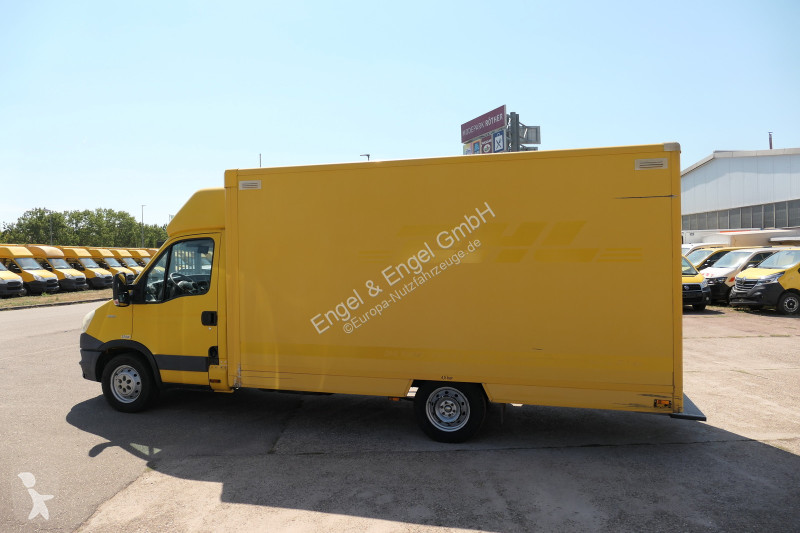 Véhicule utilitaire Iveco Daily 35 S11 C30C...