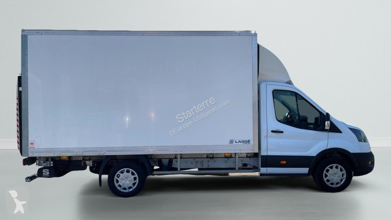 Véhicule utilitaire Ford Chassis Cabine