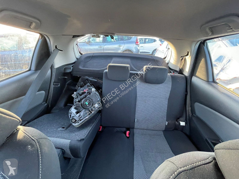 عربة نفعية Toyota TOYOTA III 1.2 100 Hybride...