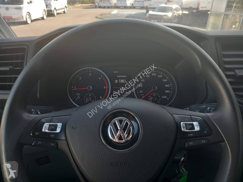 Коммерческий автомобиль Volkswagen CRAFTER VAN...
